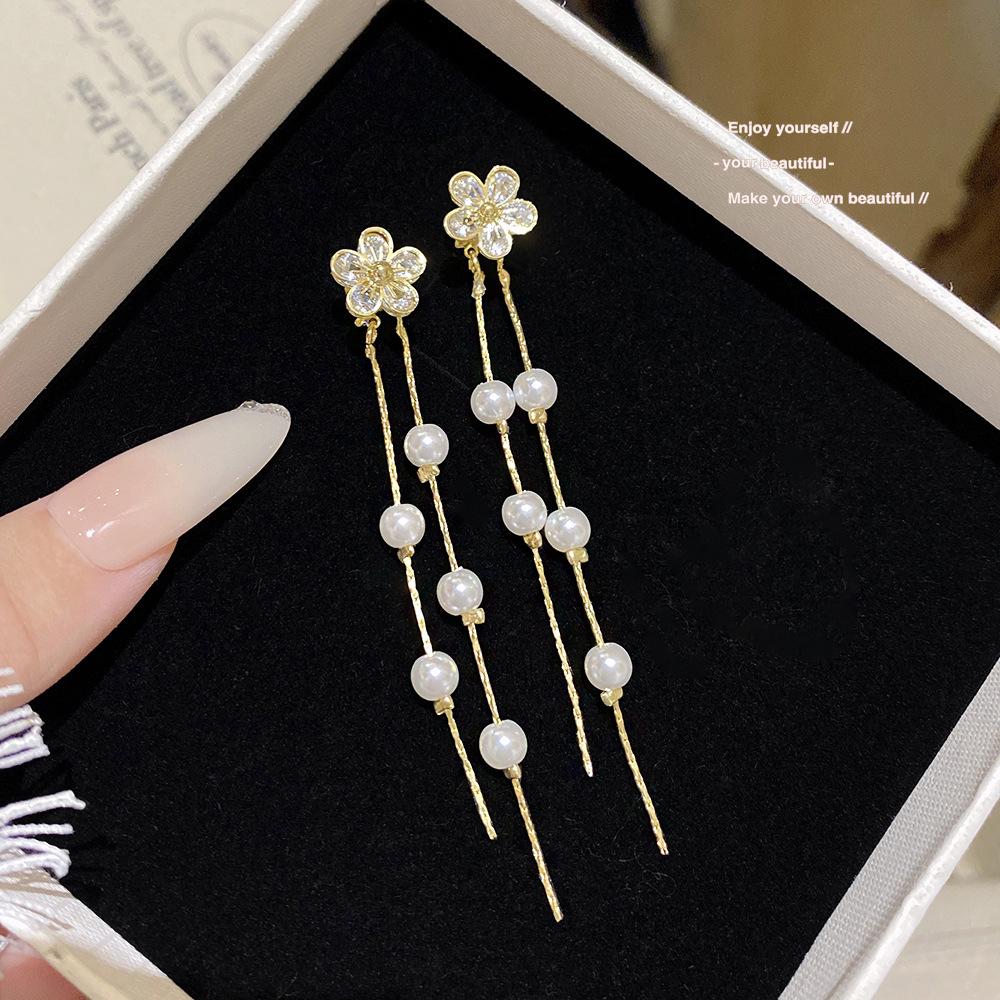 Koreanische Socialite Leichter Luxus Quastenohrringe – Herbst/Winter Silber Stecker für Damen