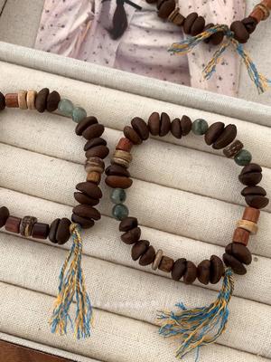 Handmade Natural Coffee Bean Bracelet Unisex Natural Stone Passionfruit Seed Sandalwood Coconut Slices Coffee Bean Beaded Wristb