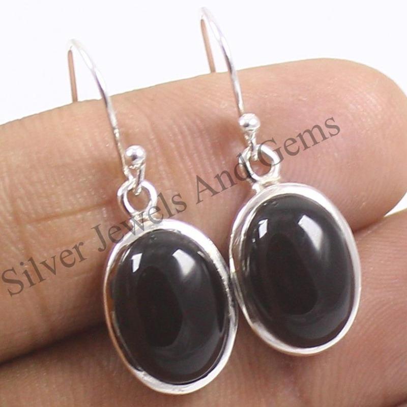 Simple and Fashionable  Silver Natural Black Onyx Earrings, Oval    Gift for Her