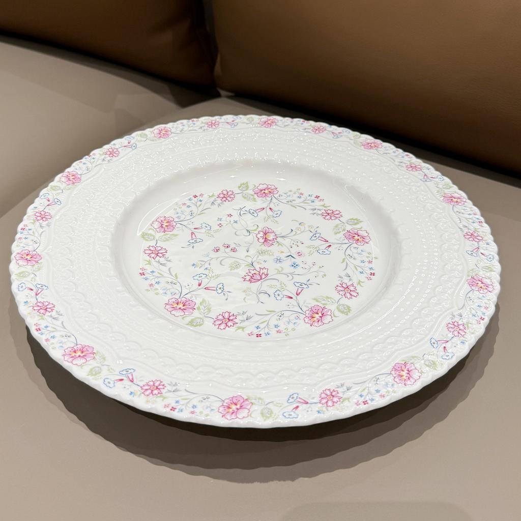 French Style Relief Dessert Plates 8 Inch Flower Pattern High Aesthetic Dinner Tableware Floral Shape Exquisite Ceramic Dish