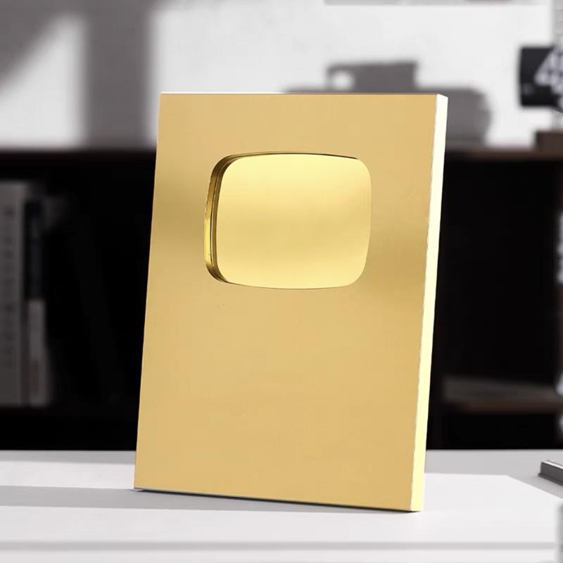 Custom Metal Trophy Corporate Event Medal Honor Award Youtube Video Blogger Souvenir Fan Subscription Gifts Household Decoration 24x31x2cm