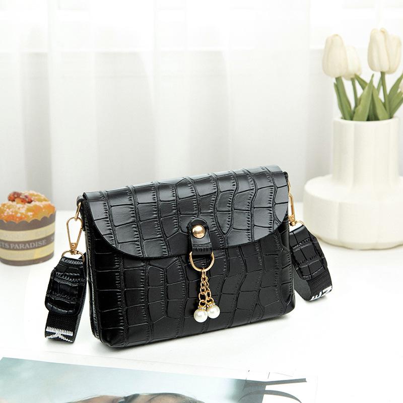 Women's Bag Summer New Crocodile Pattern Pearl Hanging Simple Small Square Bag Casual Mobile Phone Bag