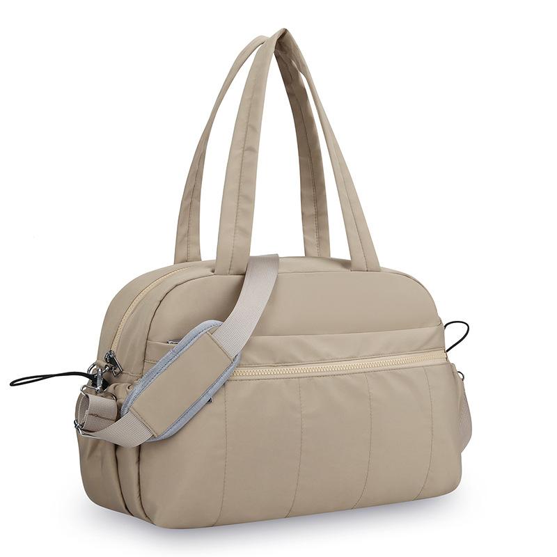 Large Capacity Gym Duffel Bag for Women, Water-Resistant Sports Travel Bag with Shoulder Strap and Multiple Pockets