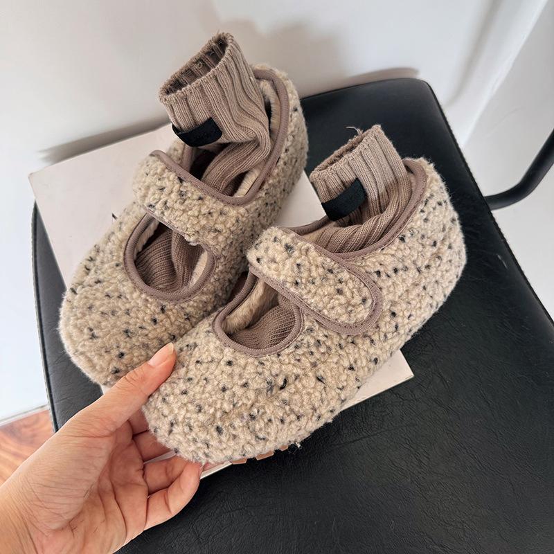 inner height increase lamb wool shoes women wear new Korean version of velvet thermal cotton shoes flat Mary Jane Doudou shoes in winter