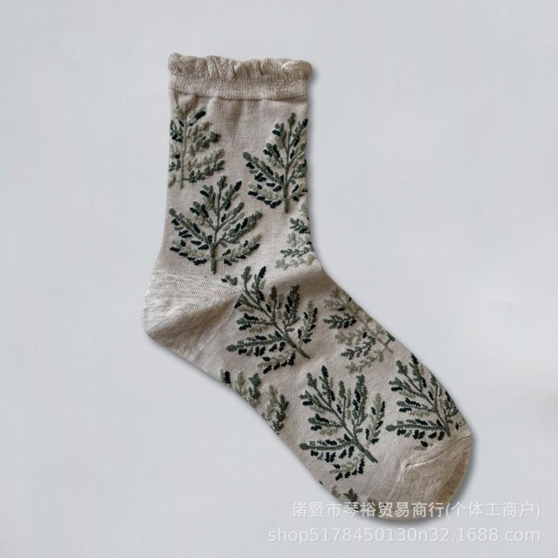Womens Mid-Calf Socks Japanese Vintage Floral Embossed Artistic Casual