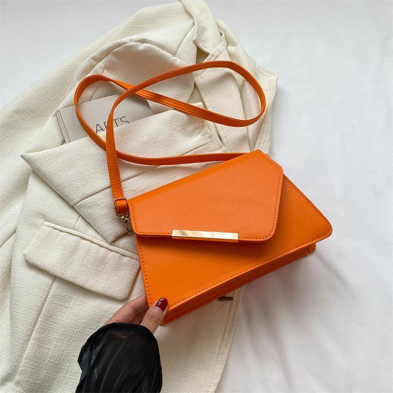 Stylish Retro Textured Mini Crossbody Bag With Magnetic Closure In Five Colors