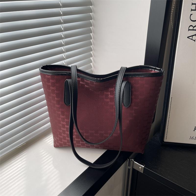 

Модная повседневная сумка-тоут через плечо с цветовой блокировкой большой вместимости, новая, простая, трендовая, для поездок на работу красный