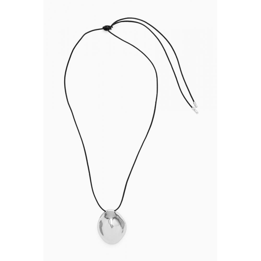 

Ожерелье с подвеской COS Japan органической формы