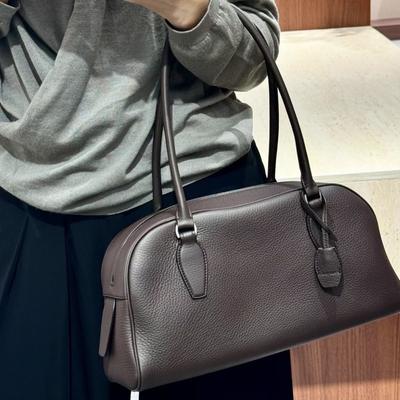 First Layer Cowhide Minimalist Tote Bag Horizontal Long Handle Bowling Underarm Baguette Bag Leather Lock Single Shoulder Women's Bag