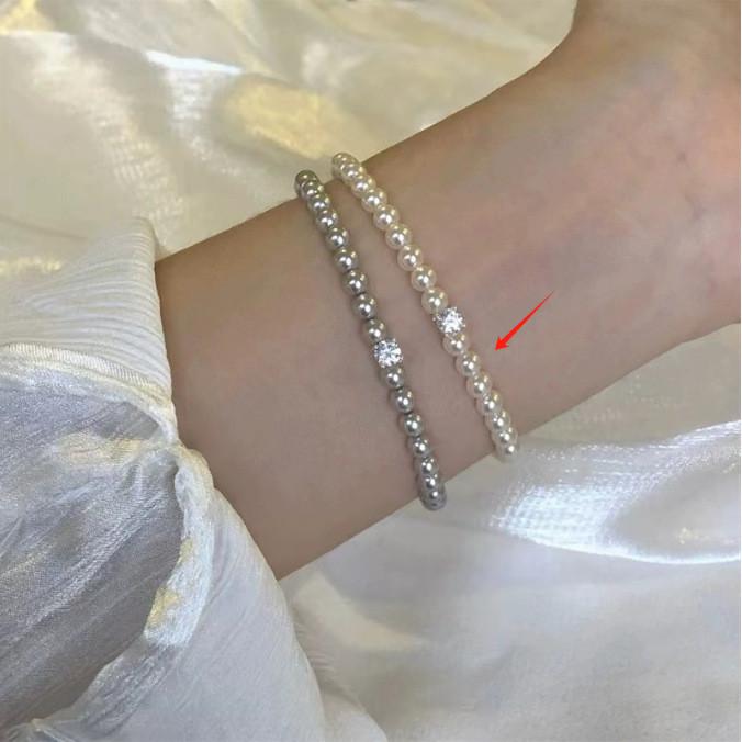Stylish Geometric Zirconia Bracelet For Women Perfect For Gifting Special Occasions