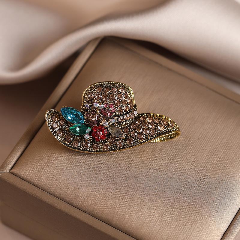 Solhattbrosch med diamanter, High-end, Lätt lyx, Retro damlegeringsbrosch, Mångsidig nål