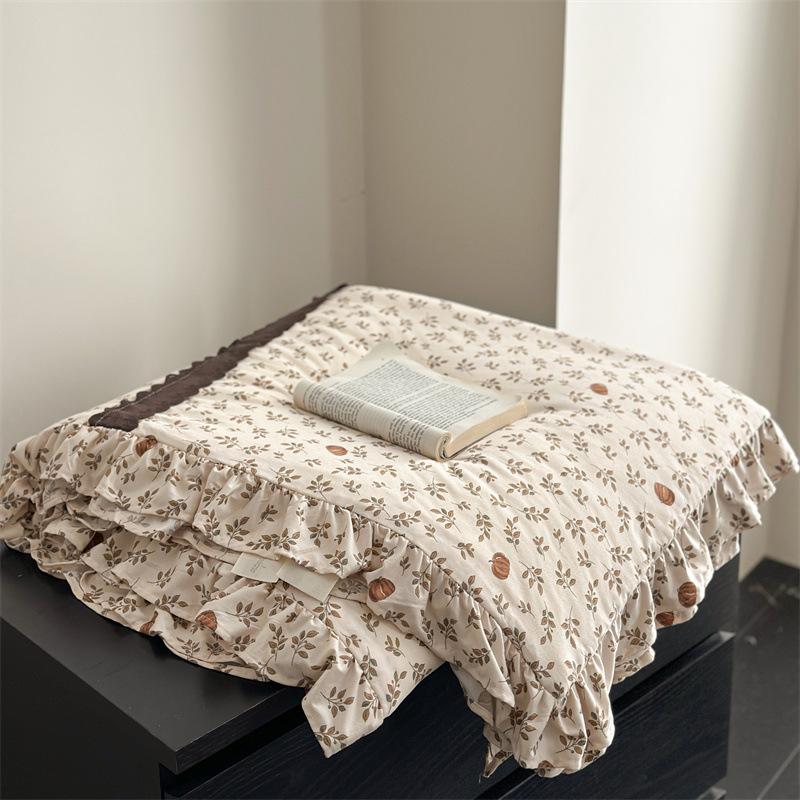 Spring and summer new knitted cotton French small floral printing lace summer quilt summer cool quilt air conditioner quilt