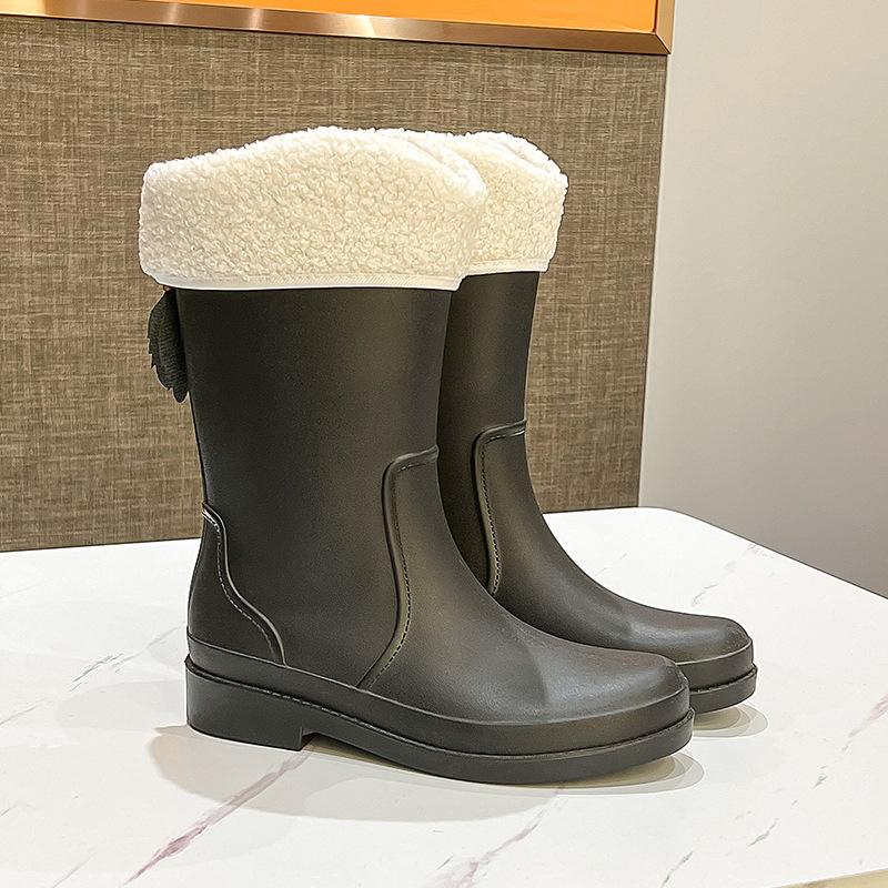 Medium Tube Women's Outdoor Water Shoes High Tube Rain Boots Fashion Rain Shoes Lightweight Rubber Shoes Kitchen Waterproof Overshoes