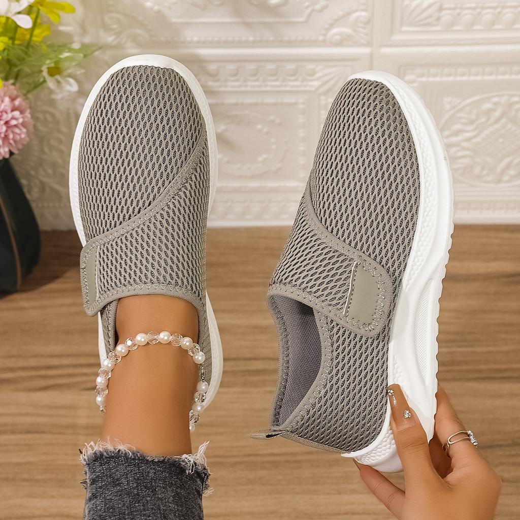 Women Mesh Shoes 2025 New Outdoor Walking Sneakers Comfortable Casual Shoes Breathable Slip on Women Sneakers Zapatos De Mujer