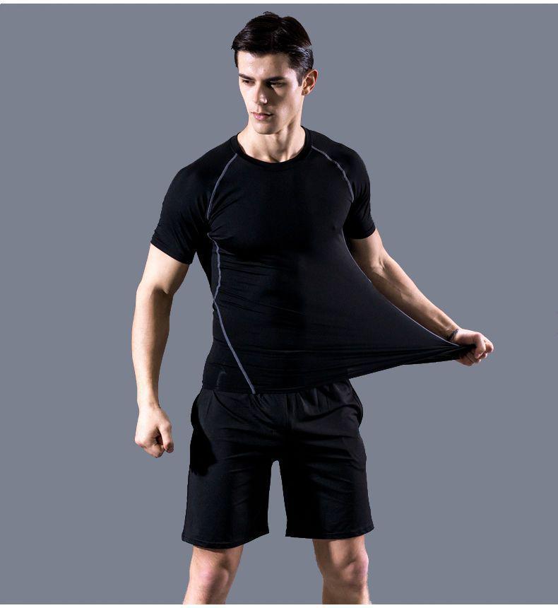 Pánské rychleschnoucí sportovní oblečení z ledového hedvábí s těsným střihem: Set s krátkým rukávem a pětibodovými kalhotami na letní fitness a běh
