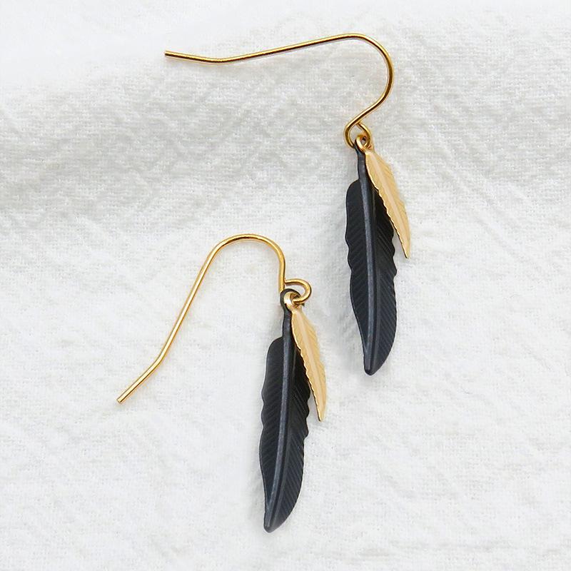 Black and Gold Two-color Electroplated Feather Earrings Niche Design Leaf Earrings Fashionable and Versatile Earrings