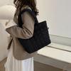 Solid Color Fashion Tote Bag Korean Style Quilted Handbag Cotton-padded Tote Bag  Daily Commute