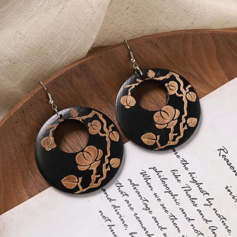 Retro style wood carved earrings niche design round earrings femininity literary earrings