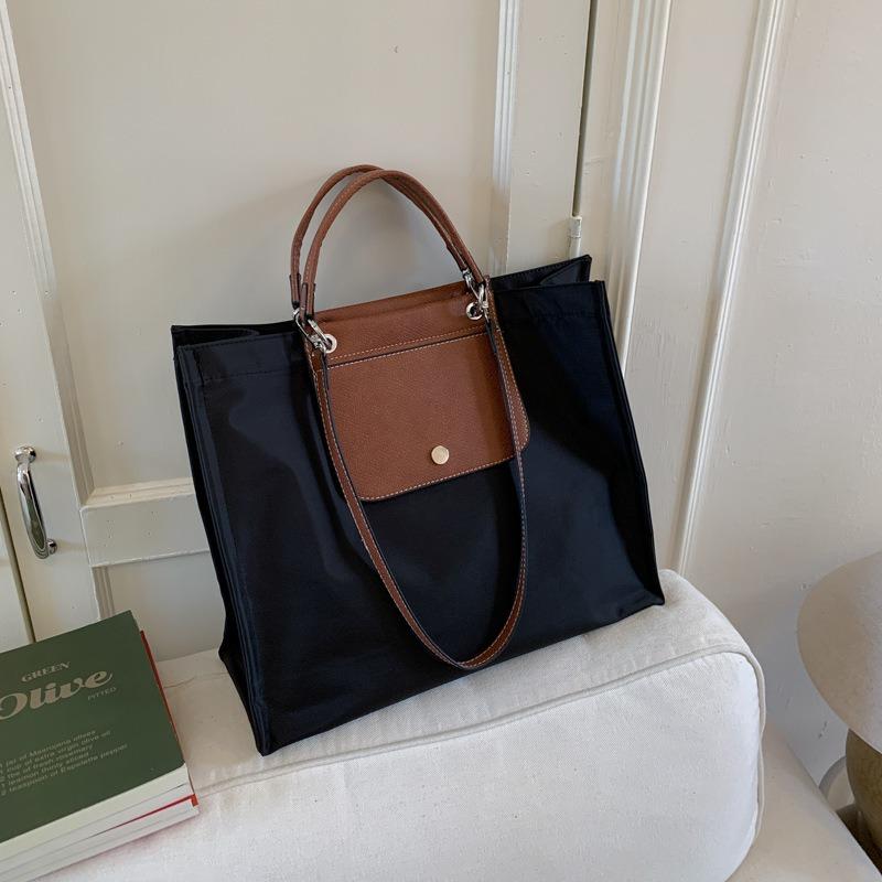 Casual Large-capacity Cloth Bag Women's New Lightweight and Versatile Commuter Shoulder Bag Portable Tote Bag