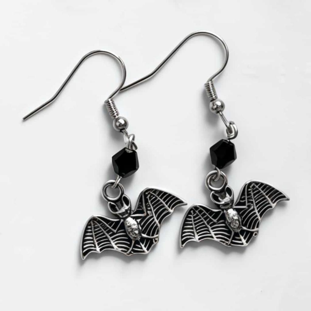 Pendientes Largos Retro Góticos Color Plata El Ojo de Horus Calavera Murciélago Cuervo Mariposa Gato para Mujeres Joyería de Fiesta de Halloween Regalos