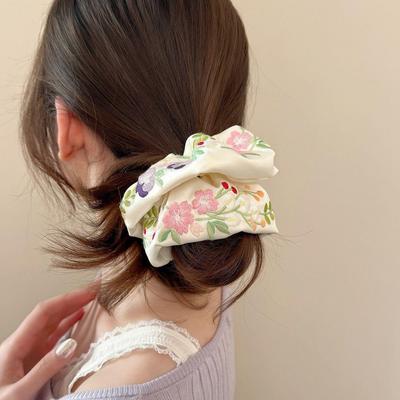 Elegant French Pastoral Embroidered Floral Scrunchie: High-End Elastic Hair Tie for Women