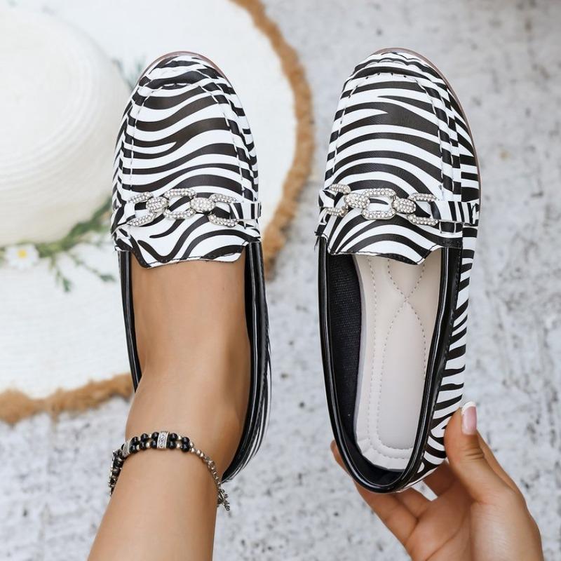 Fall New Loafers Vintage Round Toe Deep Mouth  Buckle Soft Sole Non-Slip Plus Size Flats