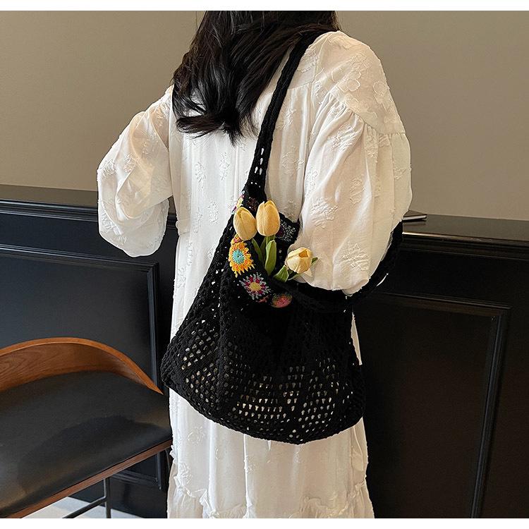 Women's Versatile Woven Straw Beach Tote Bag - Spring/Summer 2025