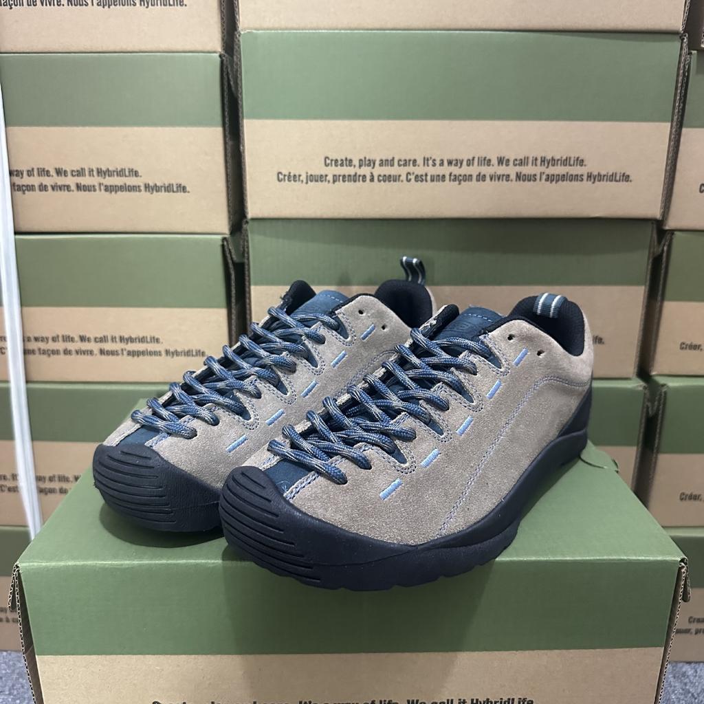 Classic Fashion Outdoor Climbing Hiking Shoes  Anti-slip Wear-resistant Unisex Casual Shoes