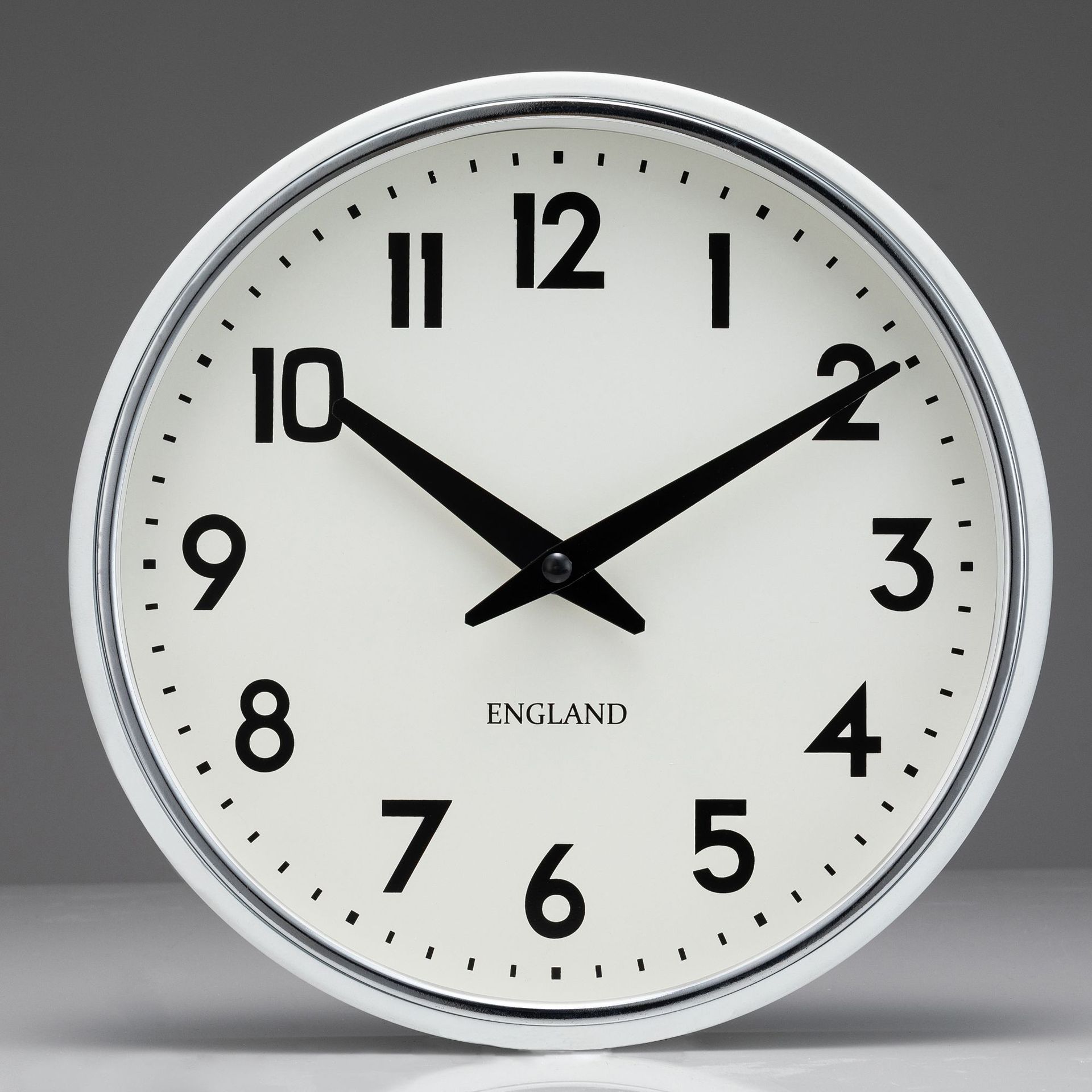 Nordic Modern Simple Living Room Decoration Round Clock Fashionable Silent Arabic Numeral 10 Inch Quartz Wall Clock белый