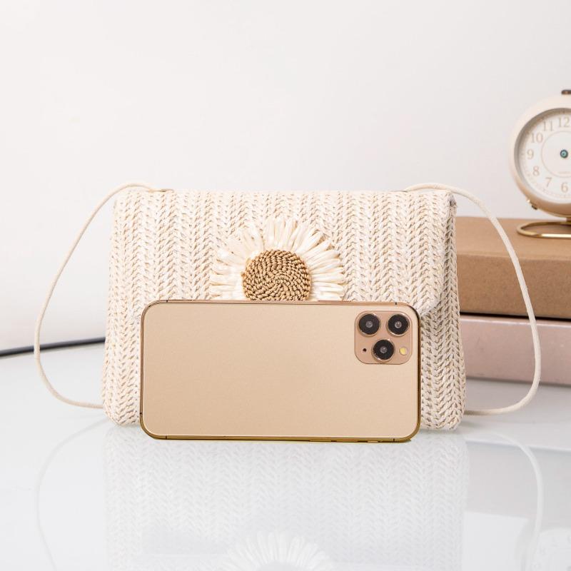 Flower Straw Bag Women's New Summer Simple Chain Fashion Simple Shoulder Bag Casual Commuter Messenger Bag