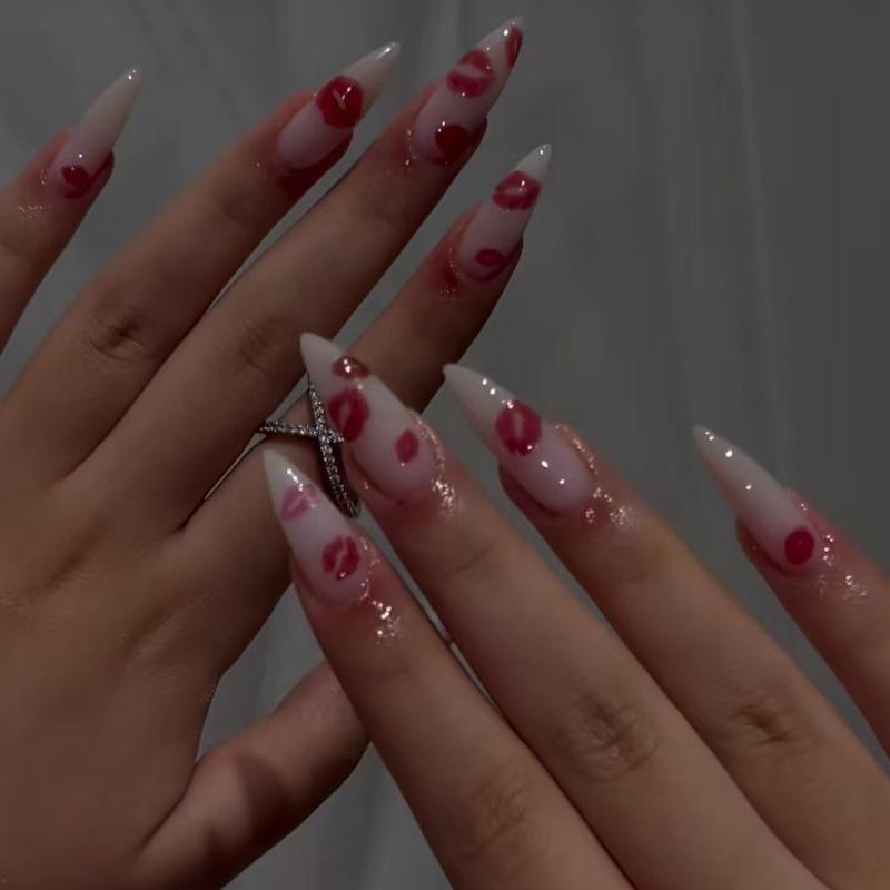 24 pieces Almond Wear Nail Sweet Painted Lip Nail Art