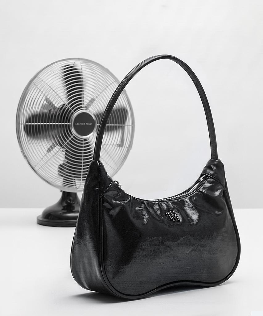 Trm Trm Recycle Petit Glossy Hobo Bag T75U