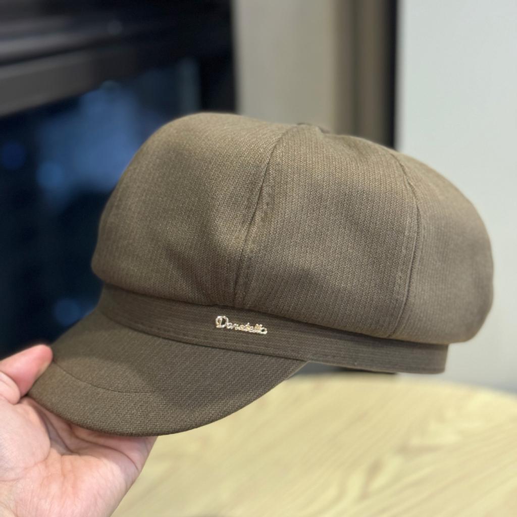 Black Beret Women's Autumn and Winter Face Showing Little Versatile Ins Octagonal Hat Literary Retro British Painter Hat Trend