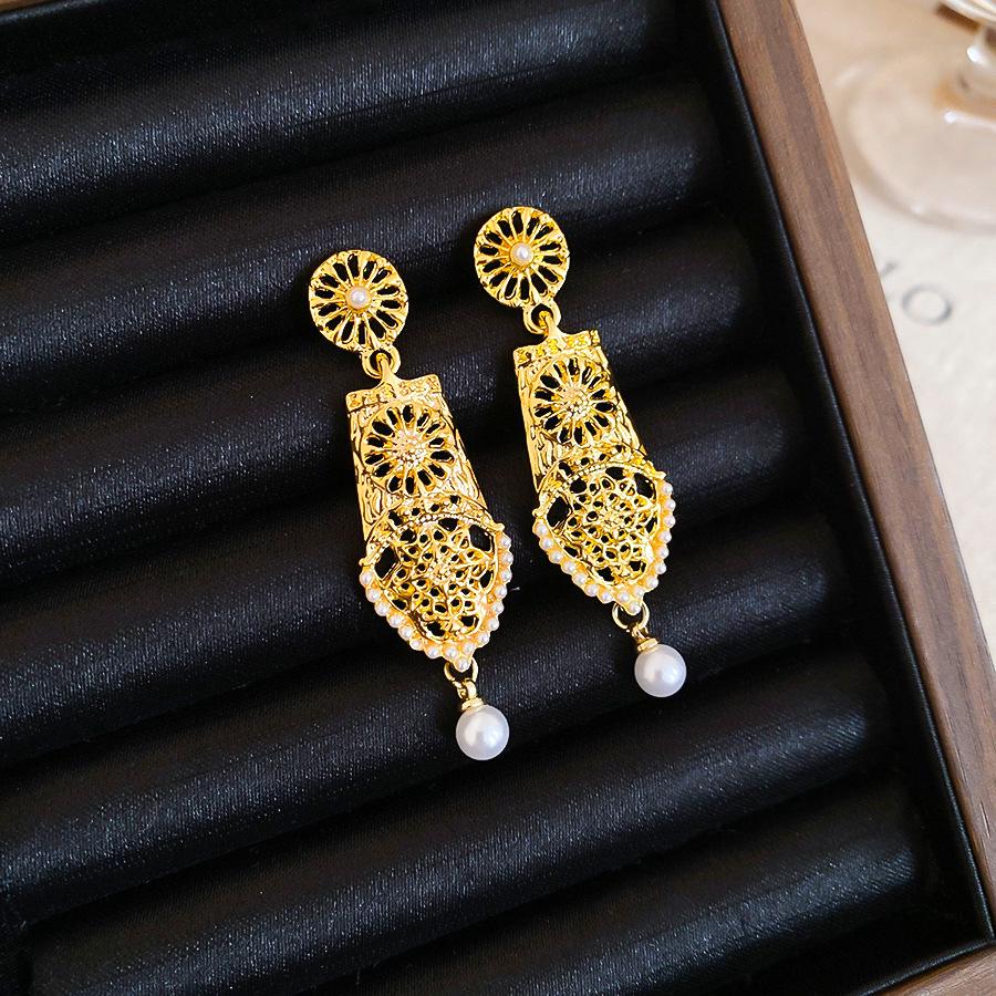 

Высококачественные Европейские Ретро Серьги-подвески с Серебряной Иглой, Геометрическим Вырезом и Искусственным Жемчугом для Женщин