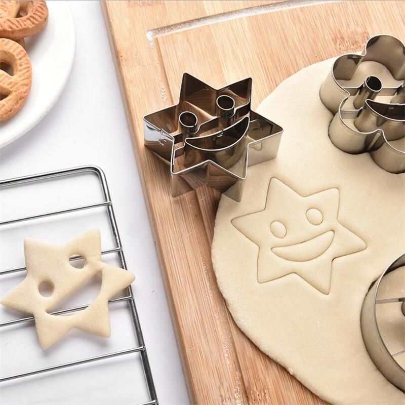 4pcs/Set Smiley Cookie Cutter Biscuit Mold Stainles Steel Fondant Cake Mold Sugar Cookie Pastry Baking Tool Kitchen Accessories