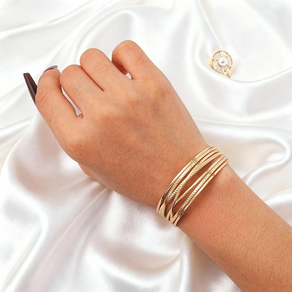 European & American Minimalist Multi-Layer Open Bracelet: Retro Cross-Design, Light Luxury, High-End Fashion Bangle for Women