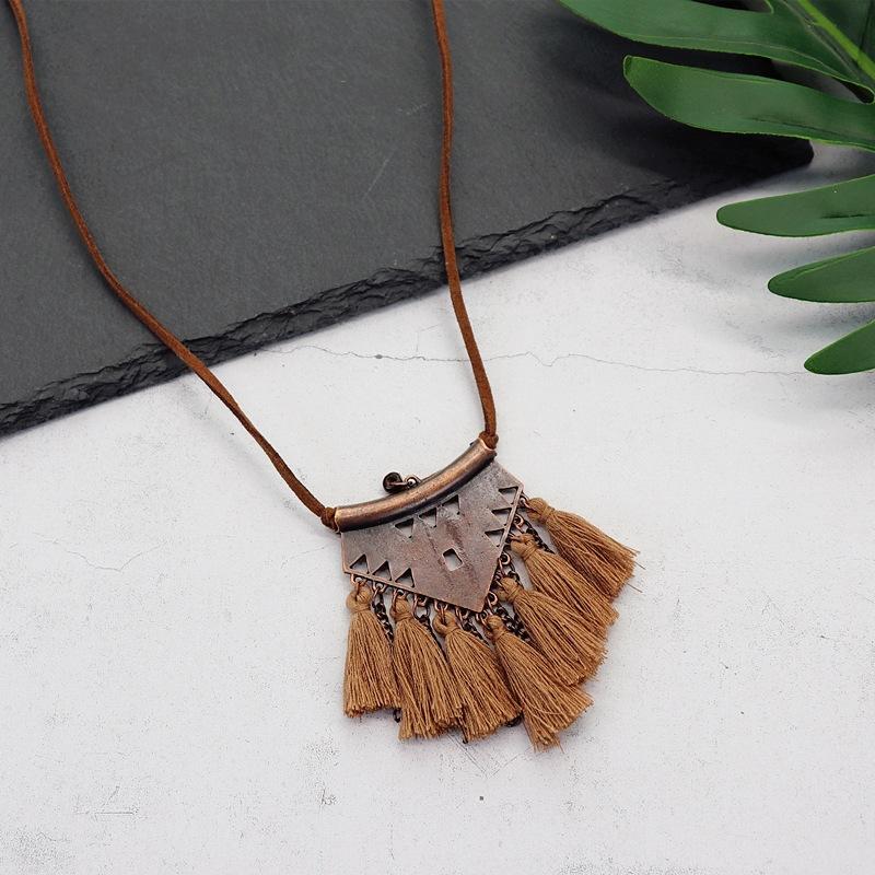 

Винтажное богемное длинное ожерелье с бахромой ручной работы женственность индивидуальность стиль отпуска путешествия фотосессия украшения