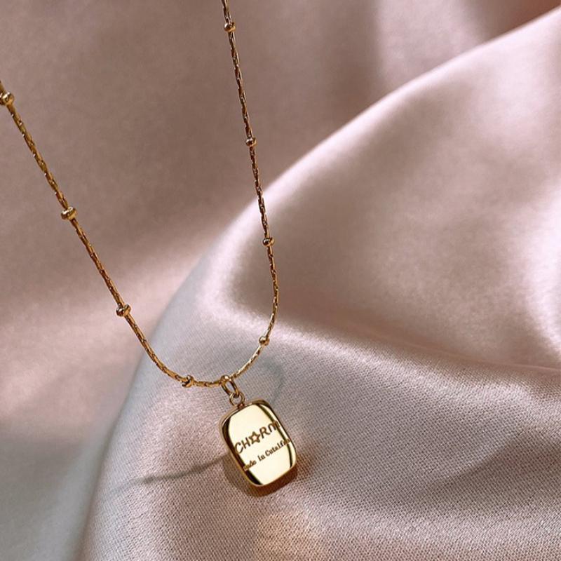 Golden Necklaces Titanium Steel Necklace Layering Choker Elegant Fashion Jewelry for Women