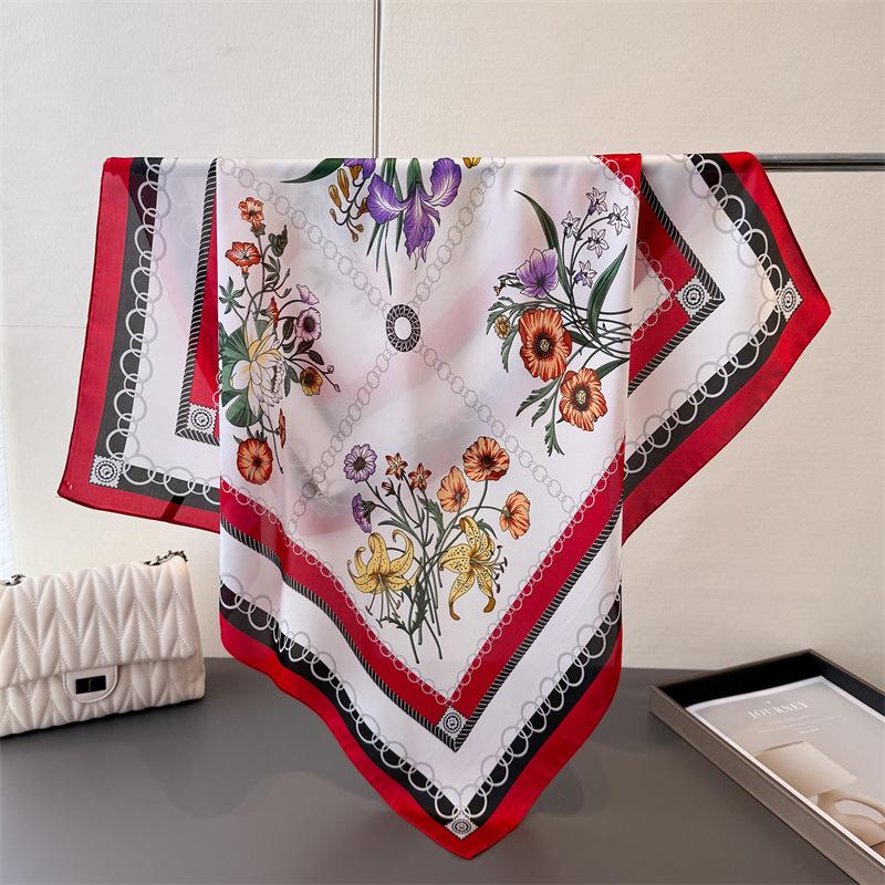 Square Scarf Women‘s Fashion Print Scarf Luxury Imitation Silk Neckerchief Foulard Bandanas Hairbands Wraps For Travel