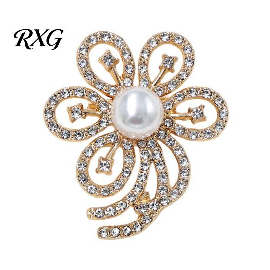 Suit Lapel Brooch Faux Pearl Rhinestone Flower Brooch, Hollow Floral Pin Durable for Wedding Bridal Shower, Women Girls Clothing Jewelry Accessories