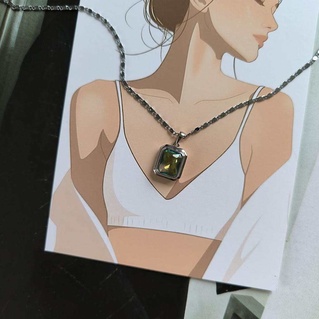 Серебряная подвеска с мистик топазом 2.4ct (2190271)