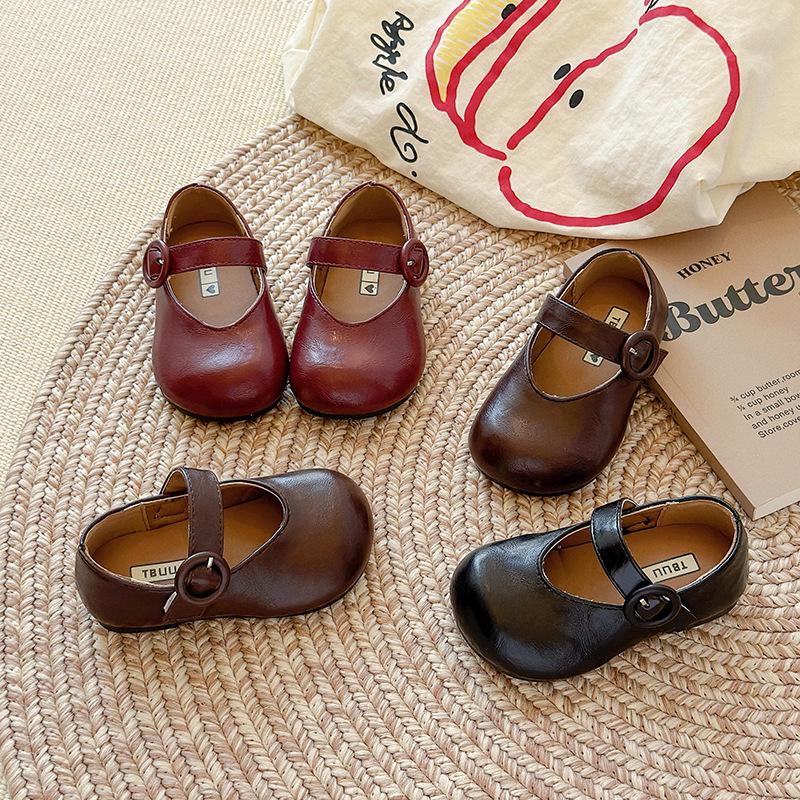 Piccole scarpe in pelle per bambini francesi primavera nuove scarpe piatte da principessa per bambine scarpe beanie a suola morbida
