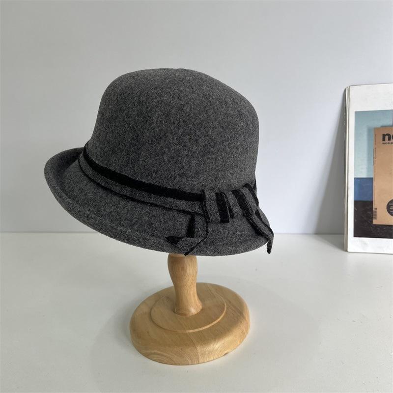 Herbst- und Winter-Fischermütze Kinder Herbst- und Wintermode Woll-Beckenhut warmes Temperament Mutterhut gekrempelte Kante mittleren Alters