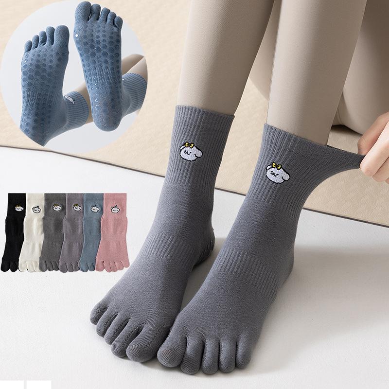 Five-finger Yoga Socks Breathable Cotton Five Toes Pilates Socks Silicone Non-slip Professional Indoor Workout Gym Sports Socks