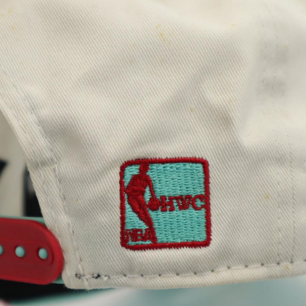 New Era 9FIFTY Cap ONE SIZE White X Red NBA Snapback Men's Used
