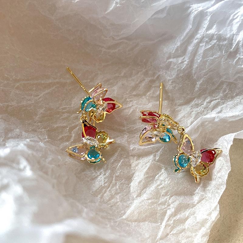 Серьги-гвоздики с цирконом в форме бабочки, цвет серебряной иглы, маленький свежий дизайн, элегантные и универсальные, персонализированные серьги, оптовая продажа, женские
