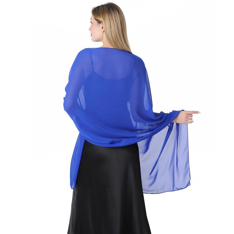 

Свободная шифоновая шаль с гладкой драпировкой и легкой текстурой. Идеально для свадеб, праздников, вечеринок, пляжей или отпусков, добавляя элегантность 200*70 сапфировый