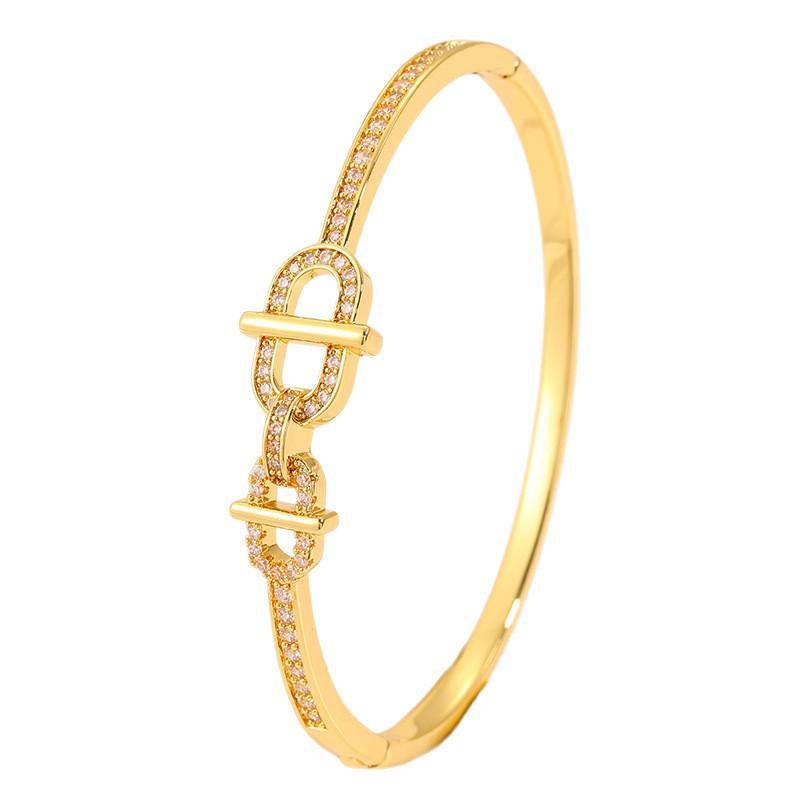 Copper-plated European and American high-end star micro-inlaid horseshoe  niche design light luxury fashion 