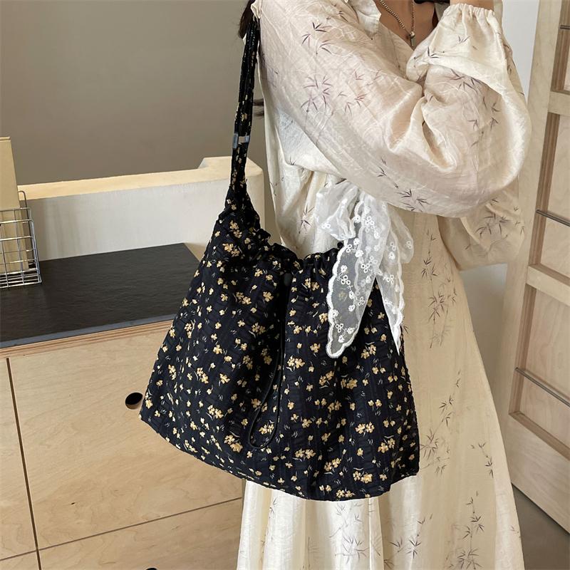 Сумка через плечо Женская большая сумка с цветочным принтом Сумка через плечо чёрный — фото 4