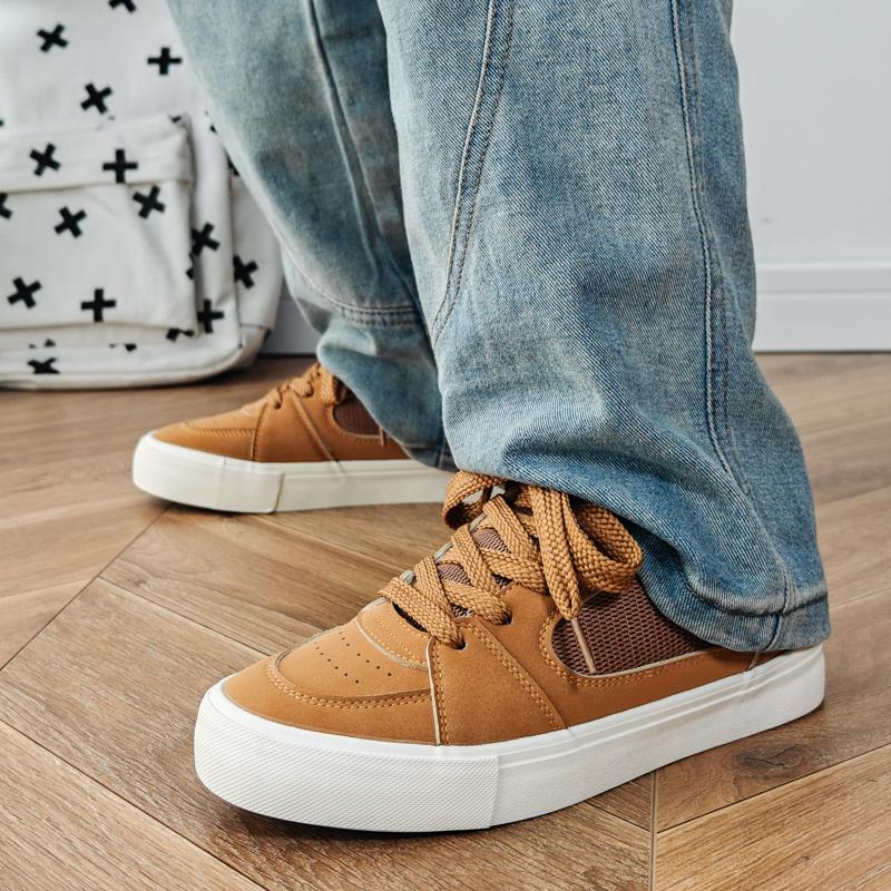 Men Skateboarding Shoes Canvas Thick Bottom Platform Shoes Comfortable Breathable Vulcanized Shoes Casual Sneakers Student Shoe